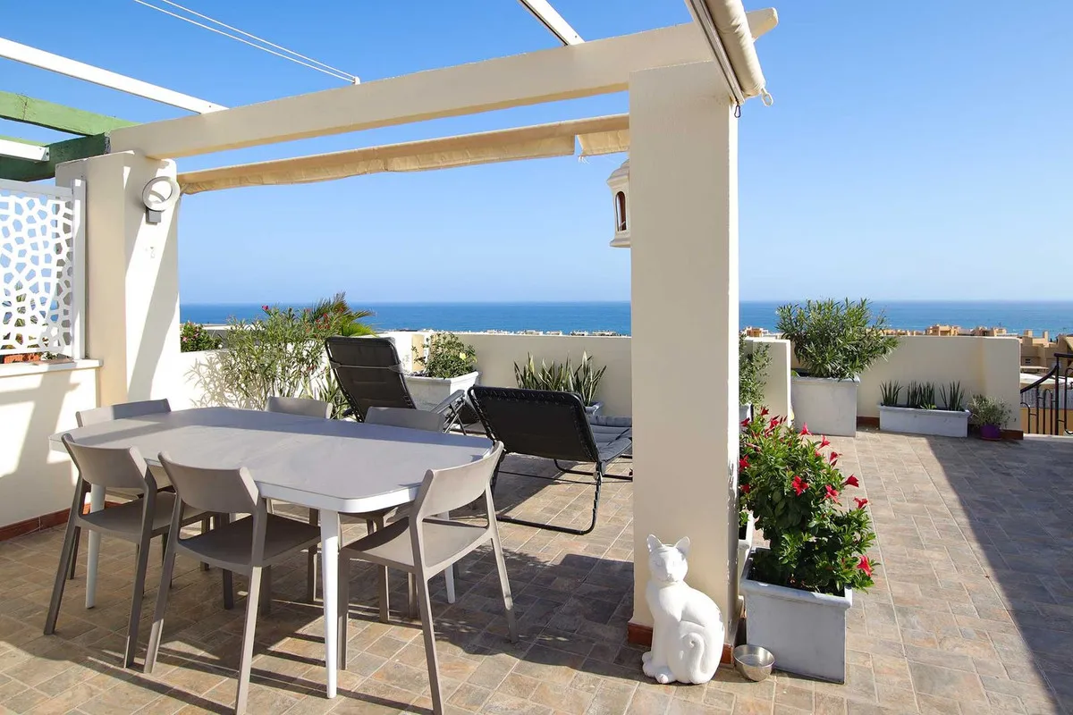 437c640e-1755-4ebb-935c-3e097837bee8