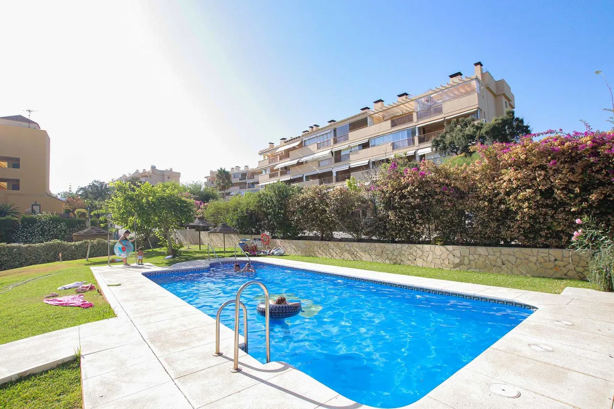 a8ca4028-824f-463e-be91-355f013b11e5