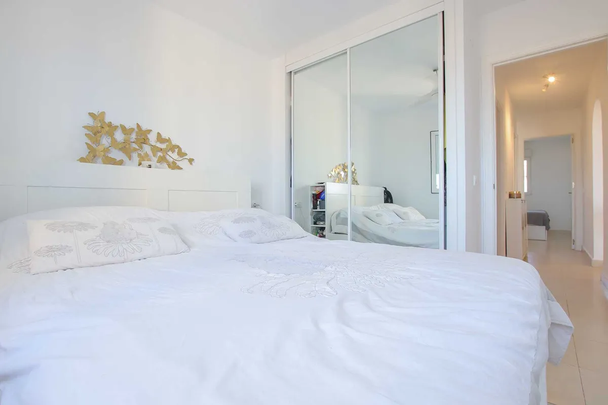 ab2a8d83-dad3-41a7-bca8-90a9d7372ab5