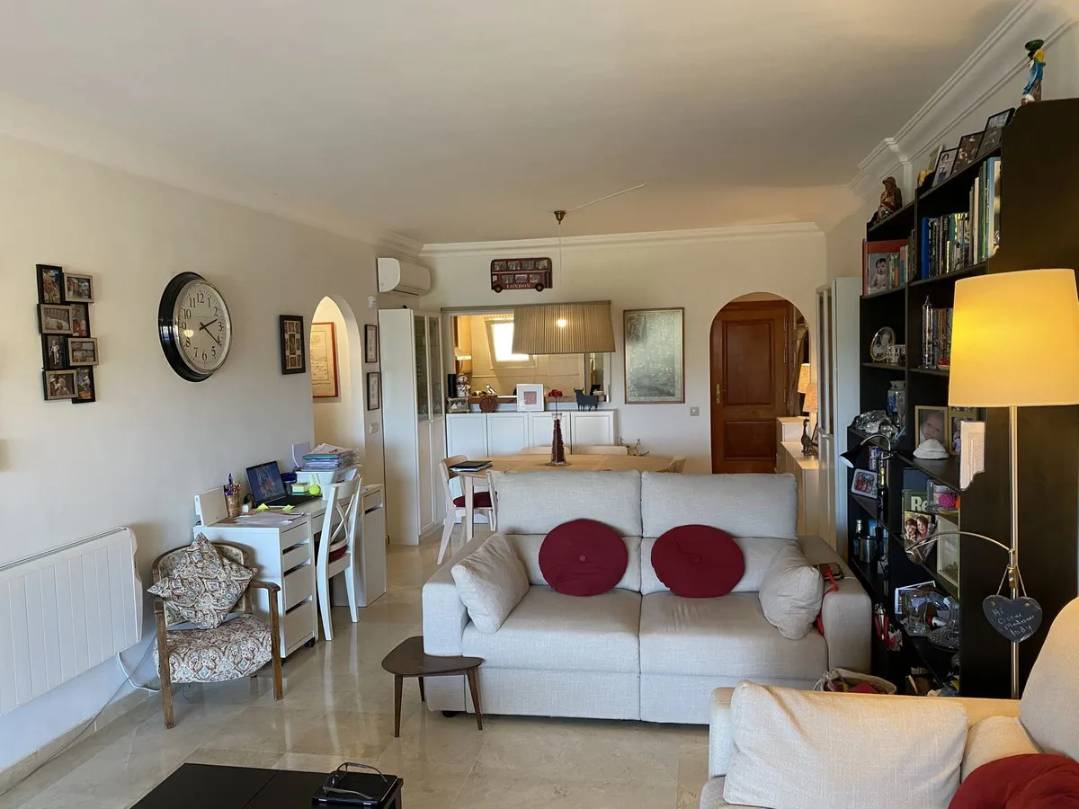 5e408e9e-d85b-4b3d-9633-fbe51fb171b9