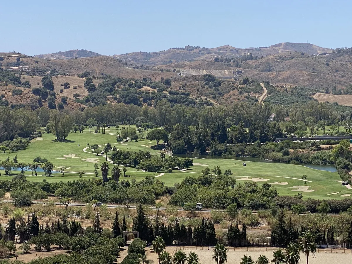 82f2de66-4326-473e-acf4-a256844e1fb8