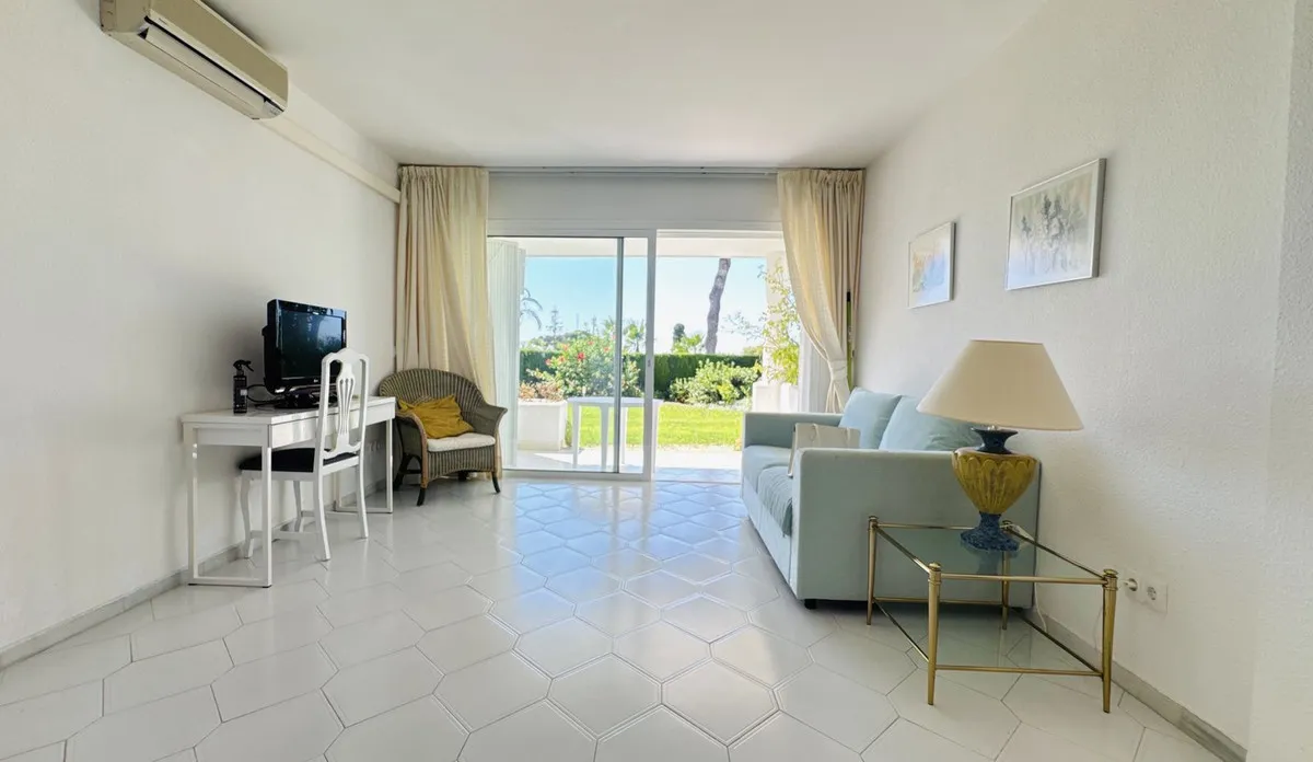 f3e9dc13-ff80-4a70-8a5b-7c718b91ad91