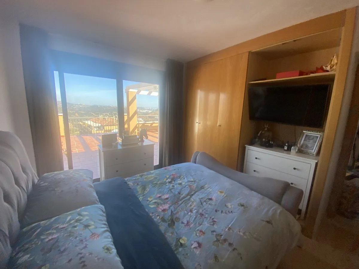 d9f585df-f1b0-4df4-8fca-c4b332858969