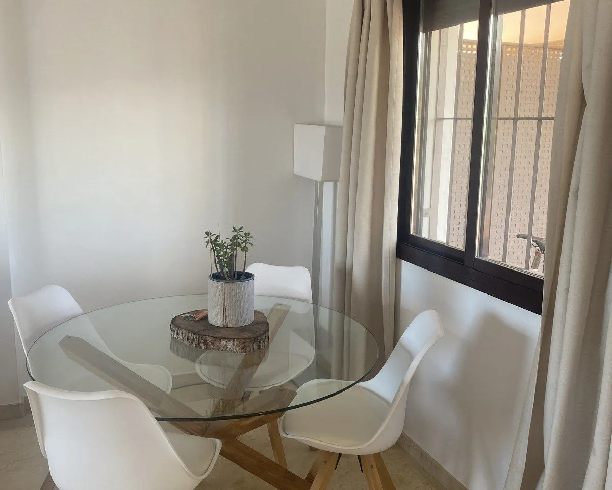 f732d4e7-49f0-441a-bc52-e8b4e3c48c74