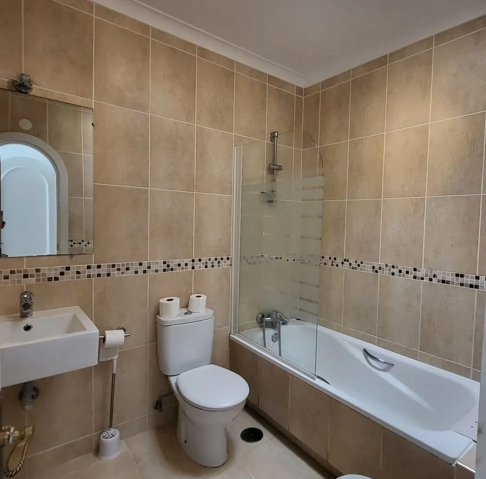 53d7fa14-7270-47fc-a493-f79072273193