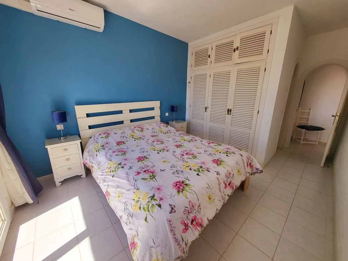 d229e180-4e00-43eb-8f74-057a5677aba7