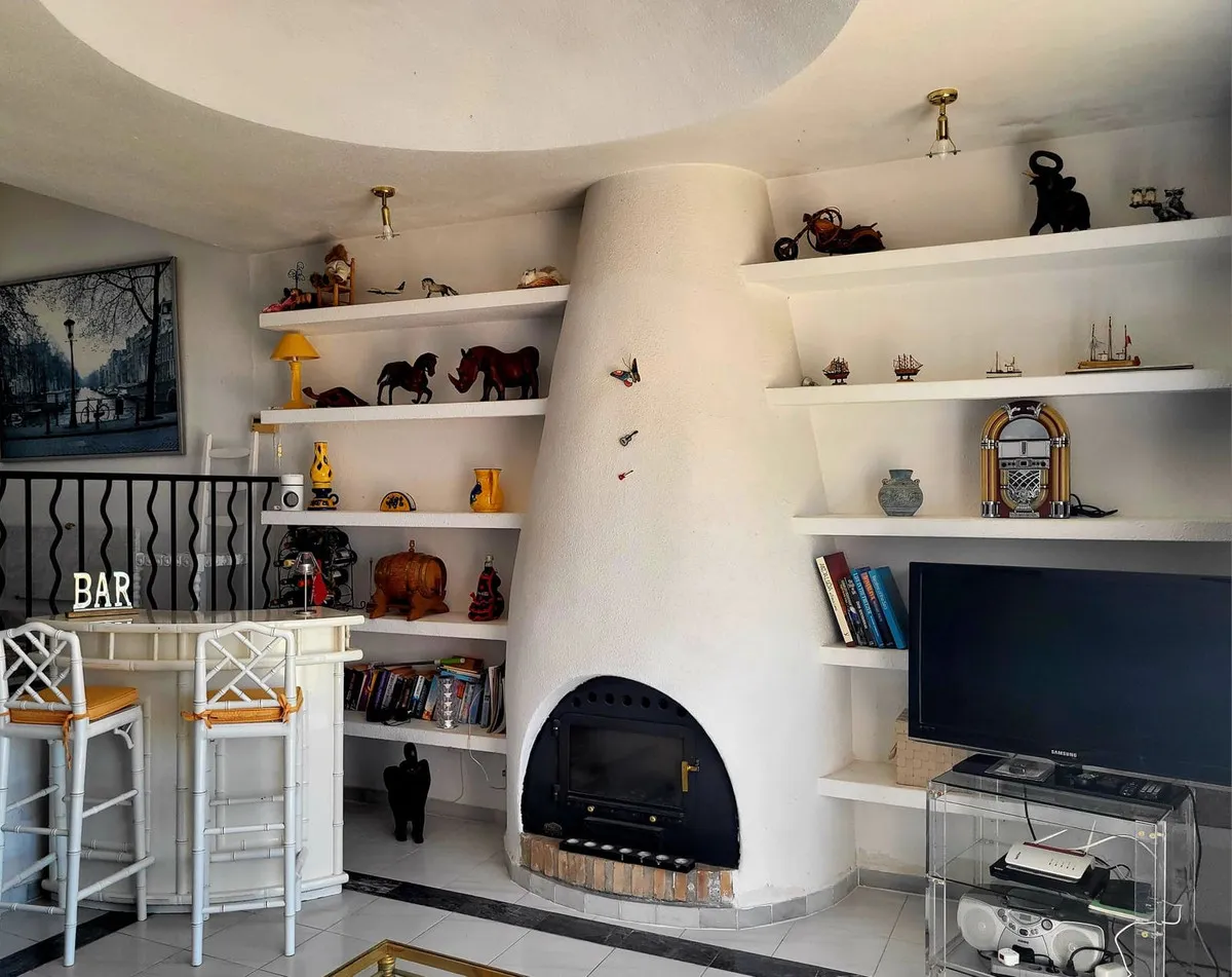 f36025d8-4621-440c-be12-460a52052d87