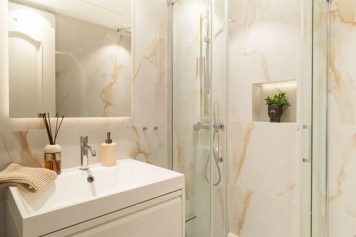 9ddb73e7-f44a-4bfc-9879-c81828a00d55