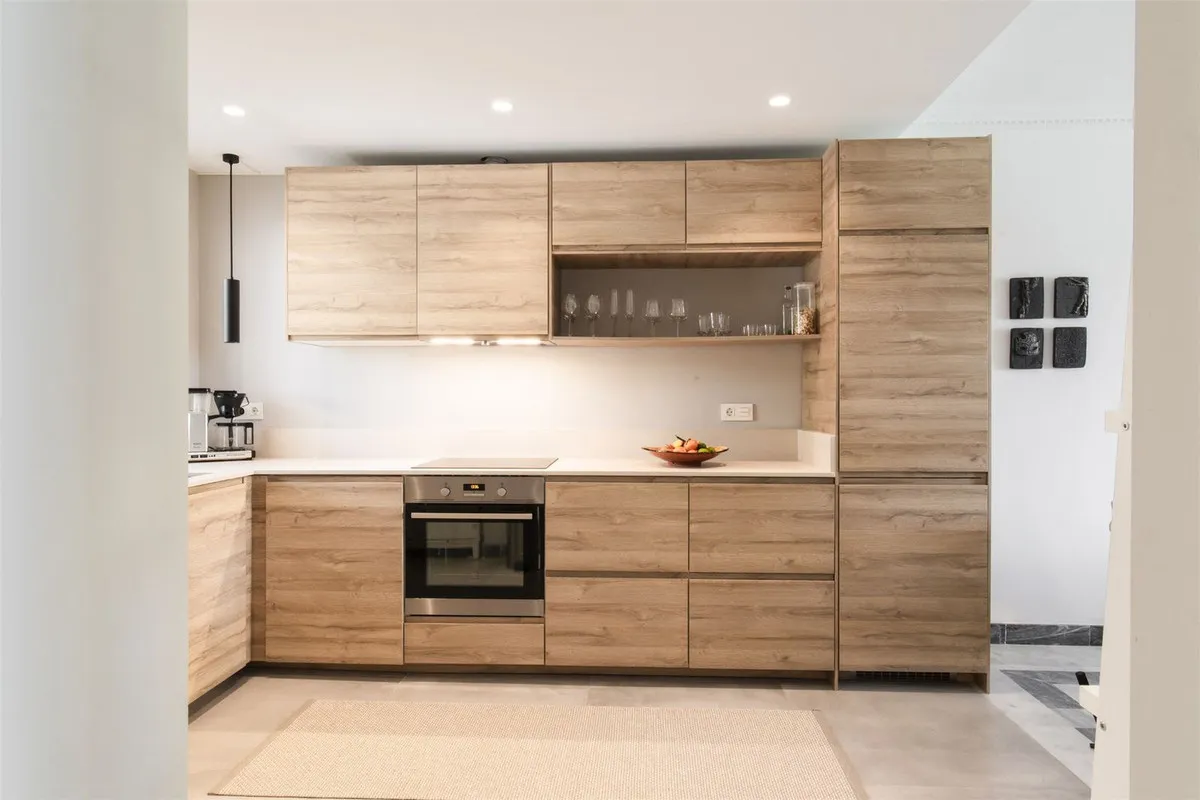 a040319a-bbd8-46ab-9a1e-a74e1d67f122