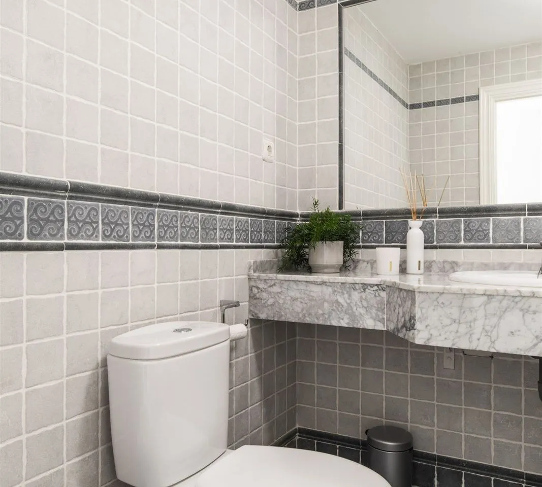 b19b5284-5daf-43c0-9d77-fd51a0ea0b13