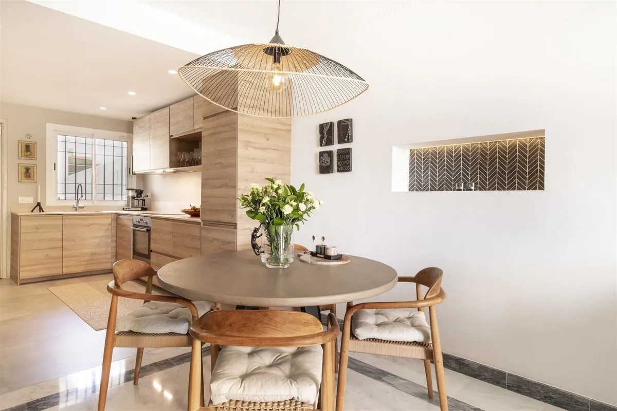 bde6156d-d57f-4dce-98f4-55a384385feb