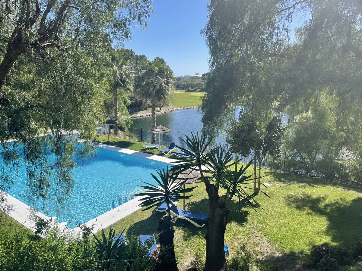 8c0f973d-4d55-4a47-8e7b-2379d22c191c