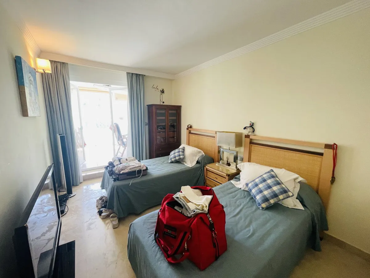 c9259147-d01d-48e4-95cd-5945f76692a3