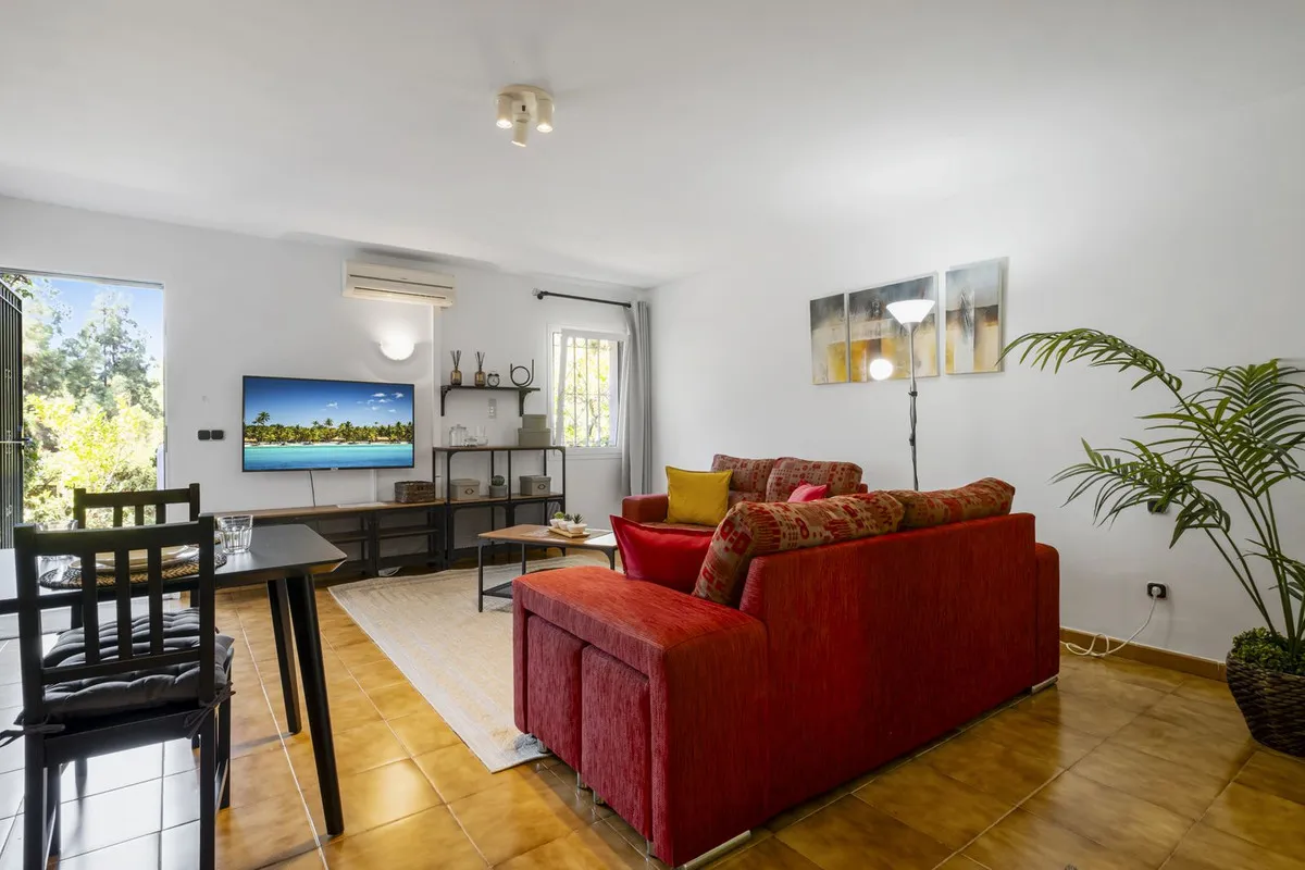 aa077ac5-6aaf-4752-8466-8d11dc703b4e