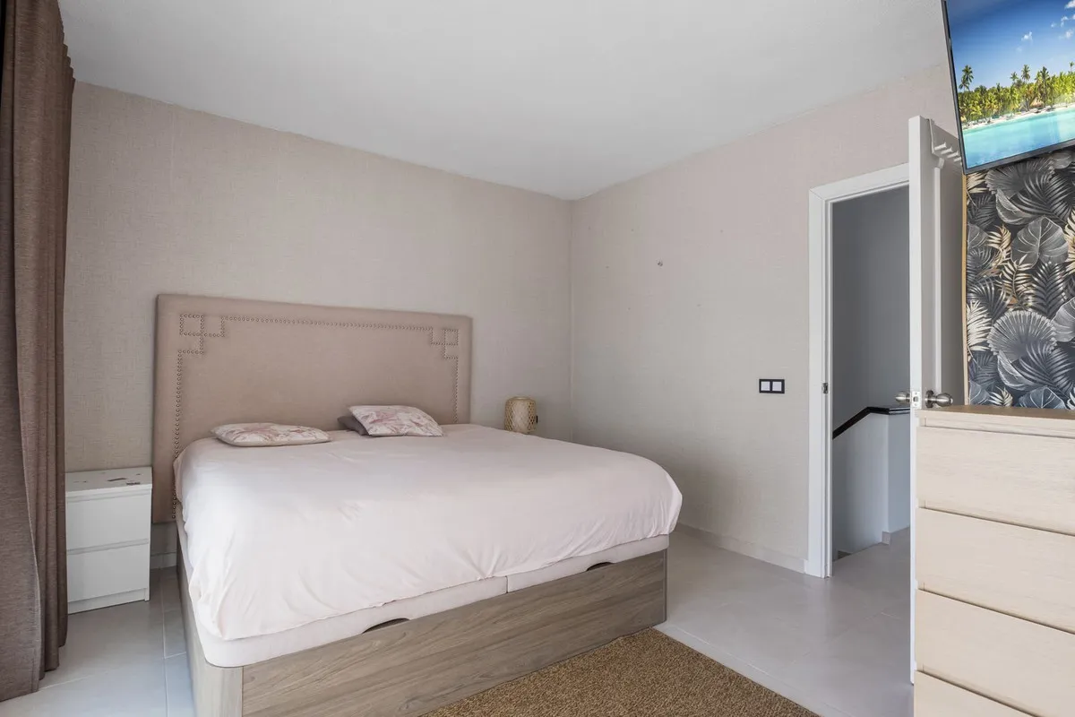 ca5a9e17-6739-41ad-8688-3c18be1e5c2d