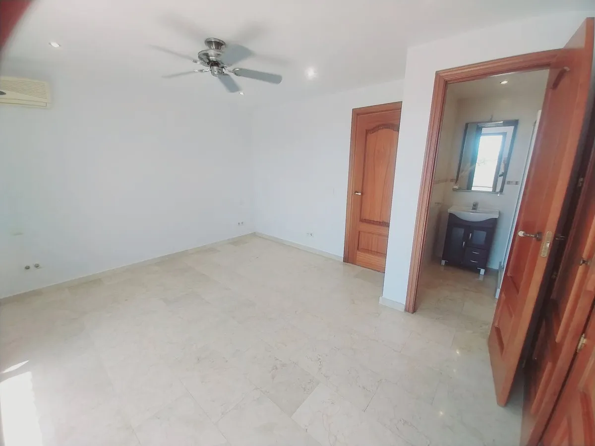 3c3ee8b4-cd0a-45e2-85f0-281d54787429