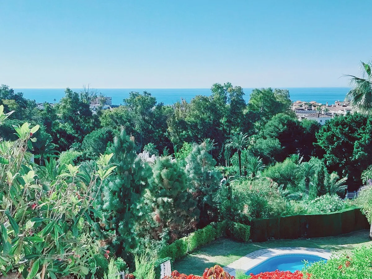 403be193-58ce-43ac-9d78-20323b81f709