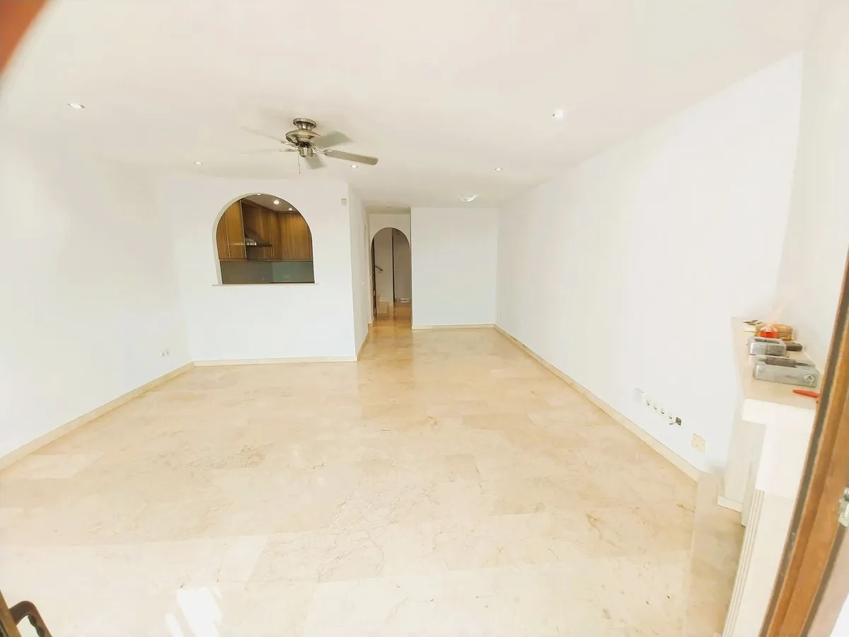 b039fa06-f8b0-49e4-83e2-7a1a744ad005