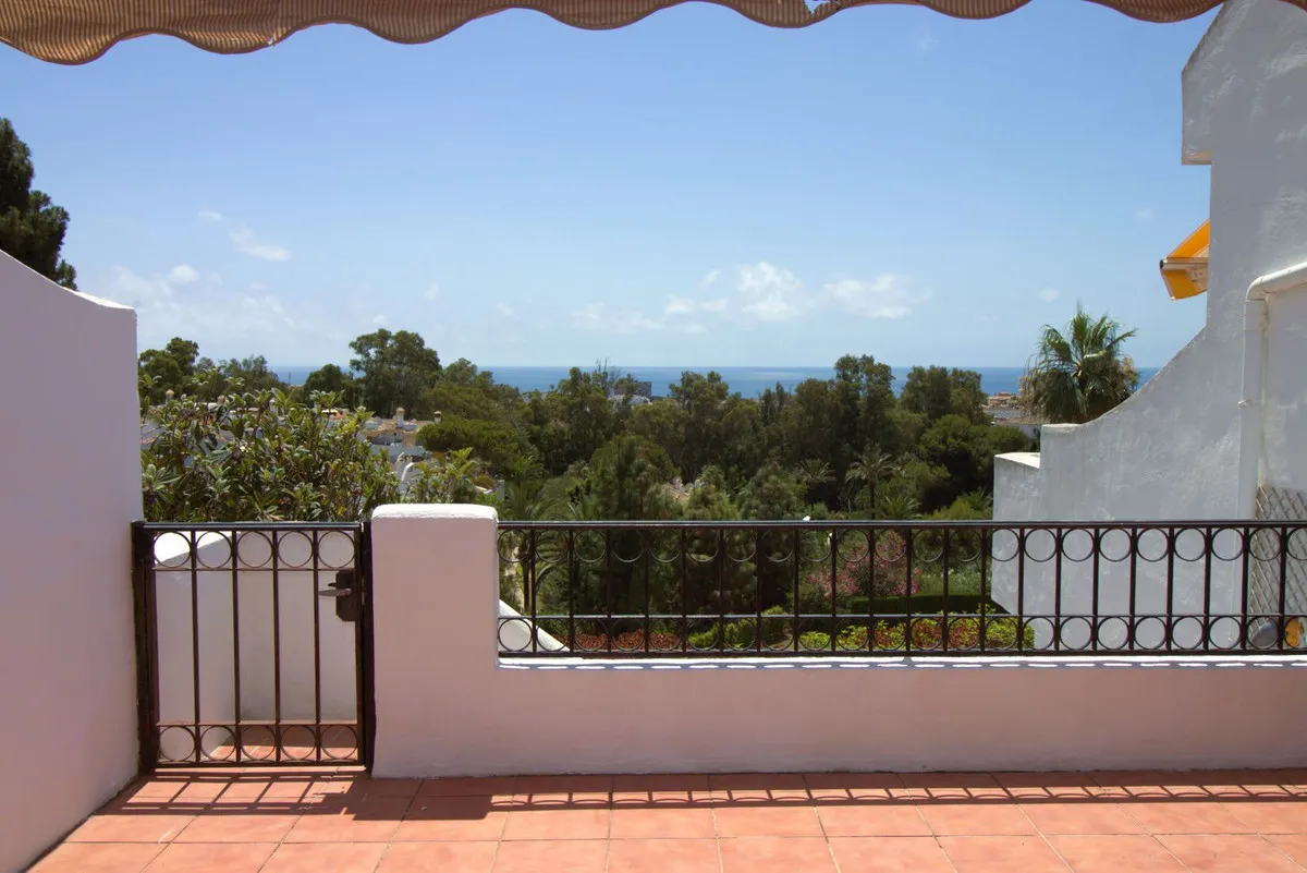 e6571817-70ef-4200-9381-34043560af29