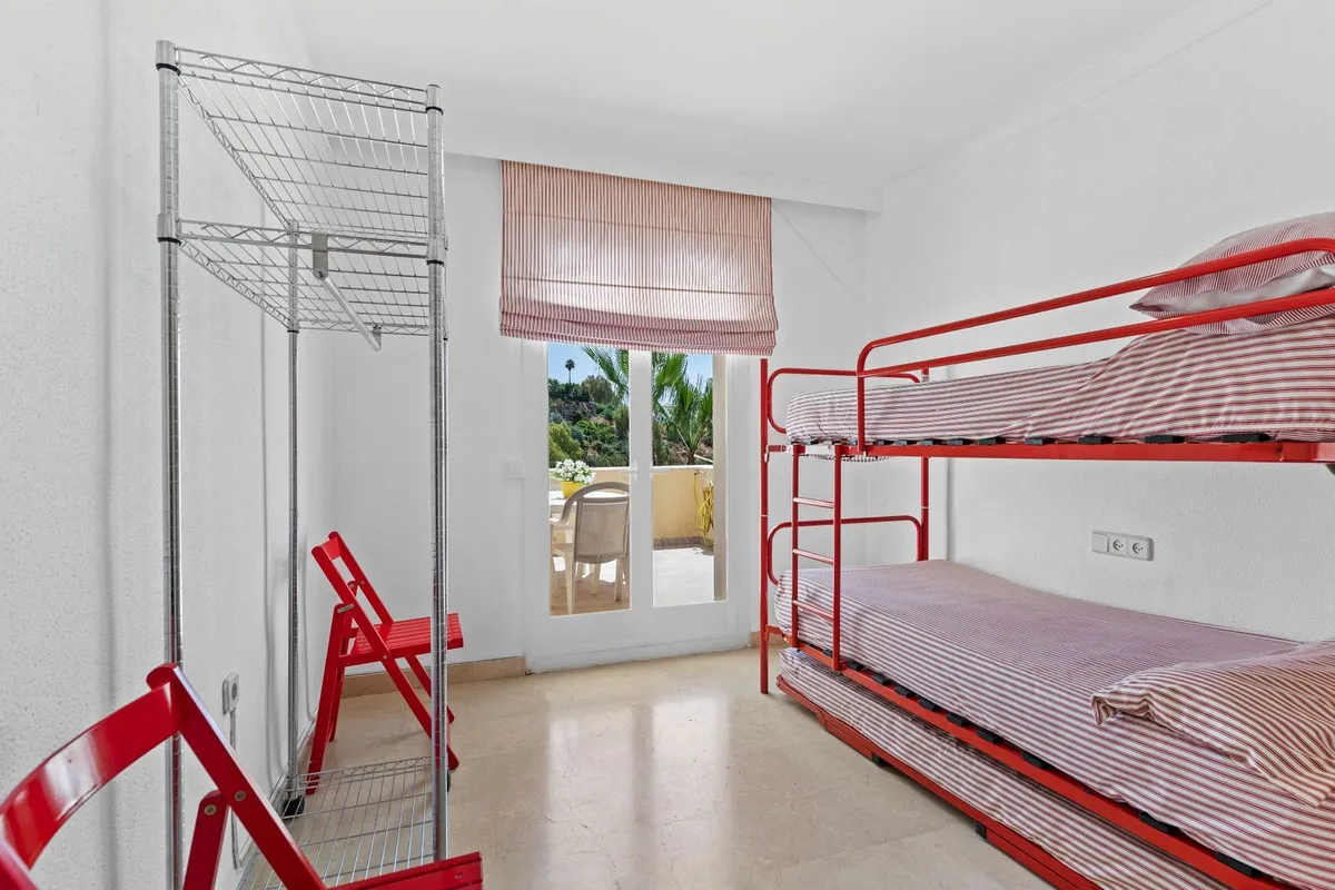 2a54af0c-b03d-4162-ab66-2d127bbfea25