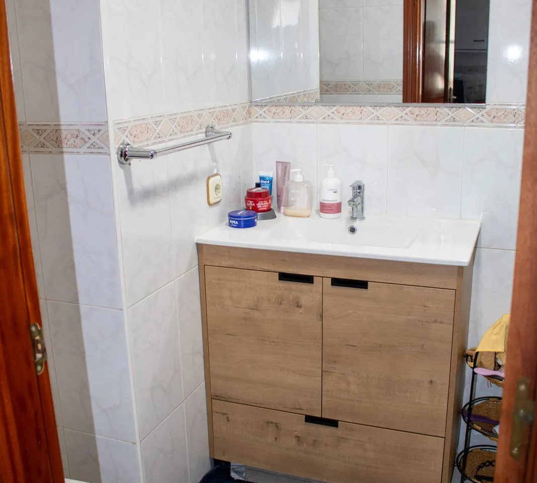 c10b17a5-3128-4097-bd20-8a8c33cb7e2f