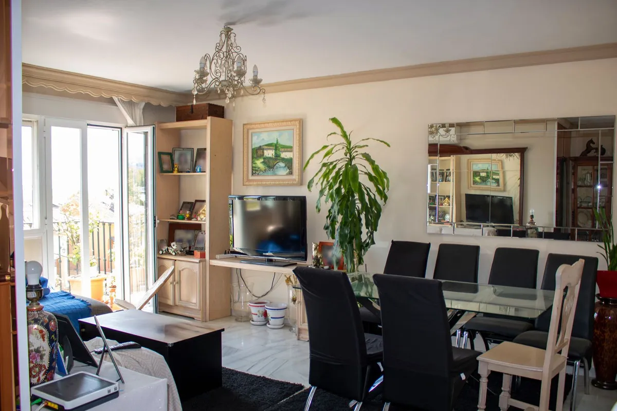 ef2447a5-de9b-4e1a-8bad-646fc60a3d18