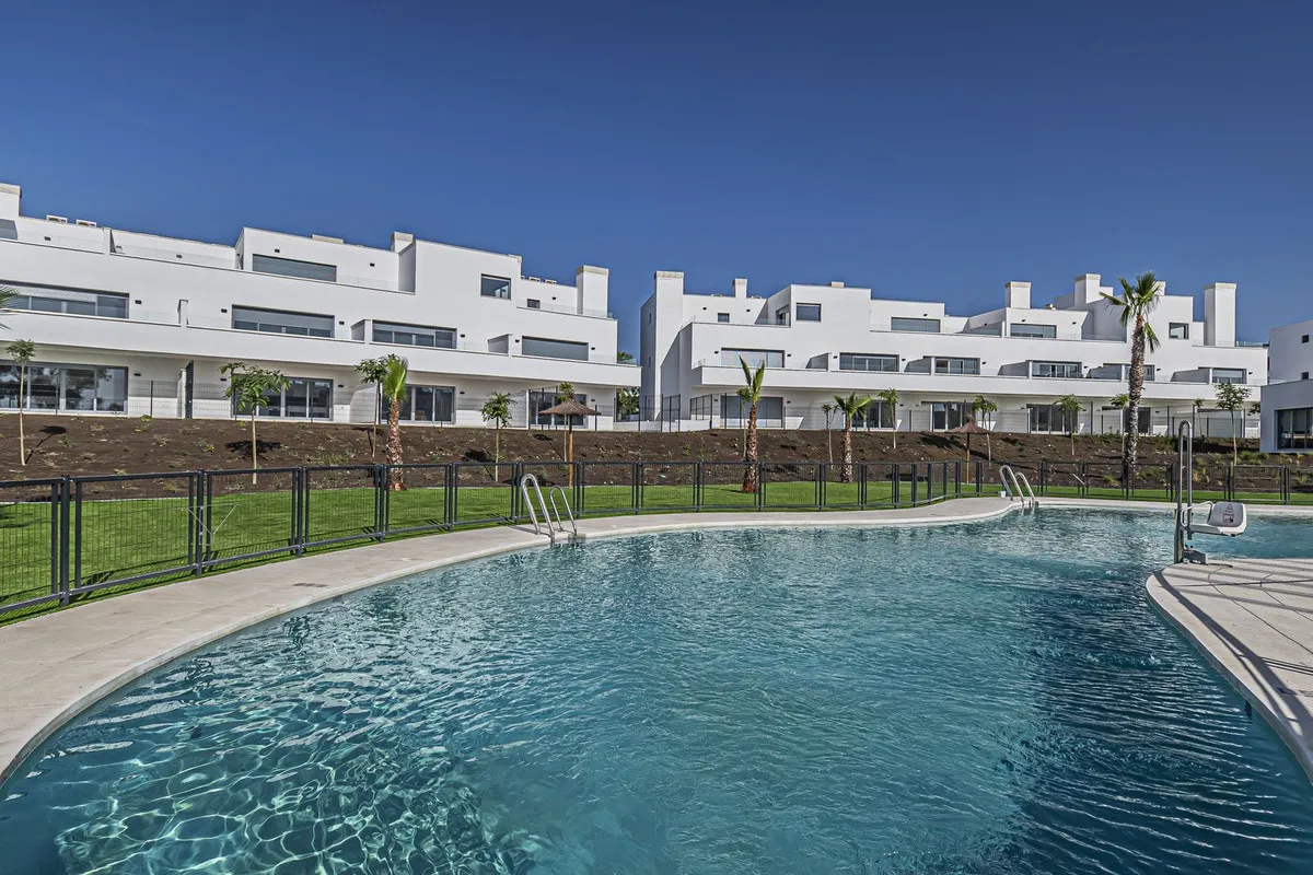 12b46f0b-7e2e-488f-b3e3-3381d6997e60