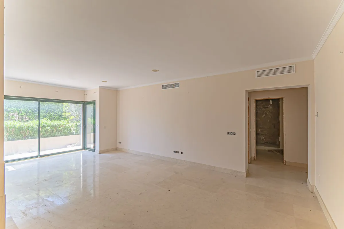 13381105-448f-44fe-8ad4-4ce5f27bb43c