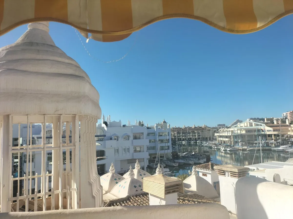 76edfcc9-c7b3-44c4-9fc6-f77464852a66