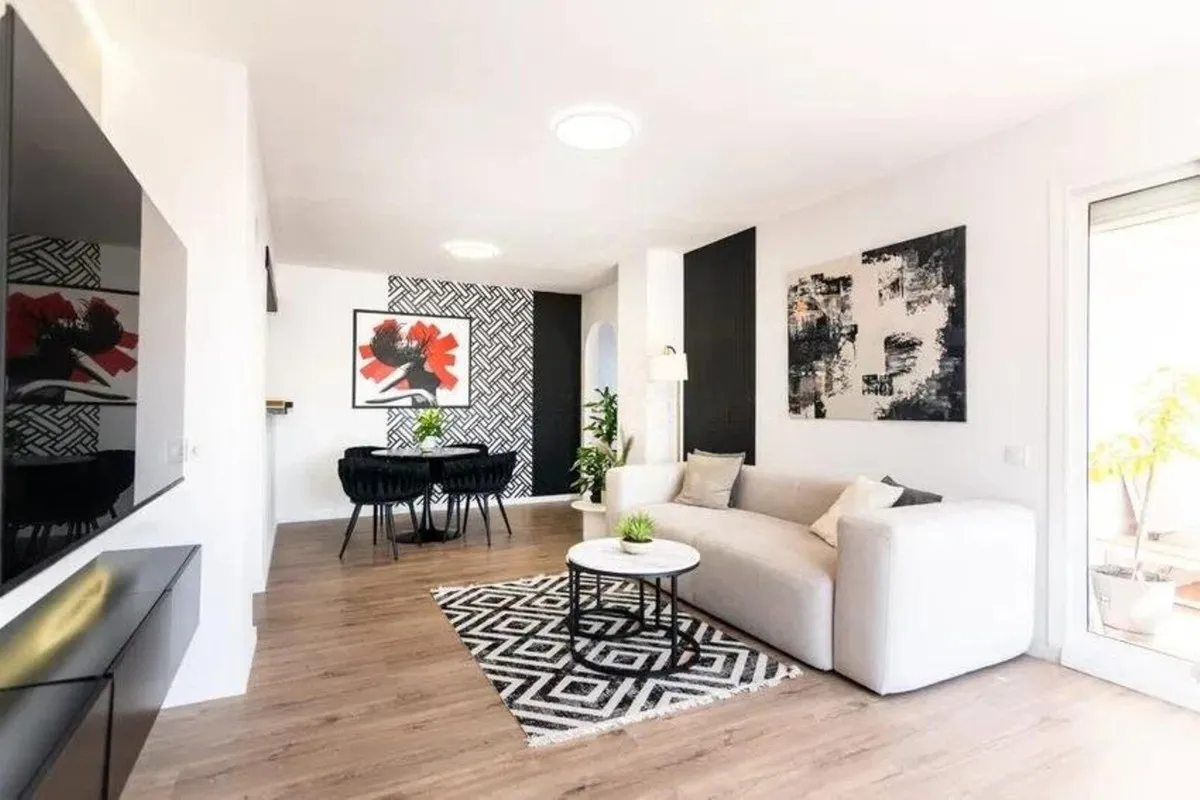 07b35fa4-cba7-4c56-891c-e105bc4107c8