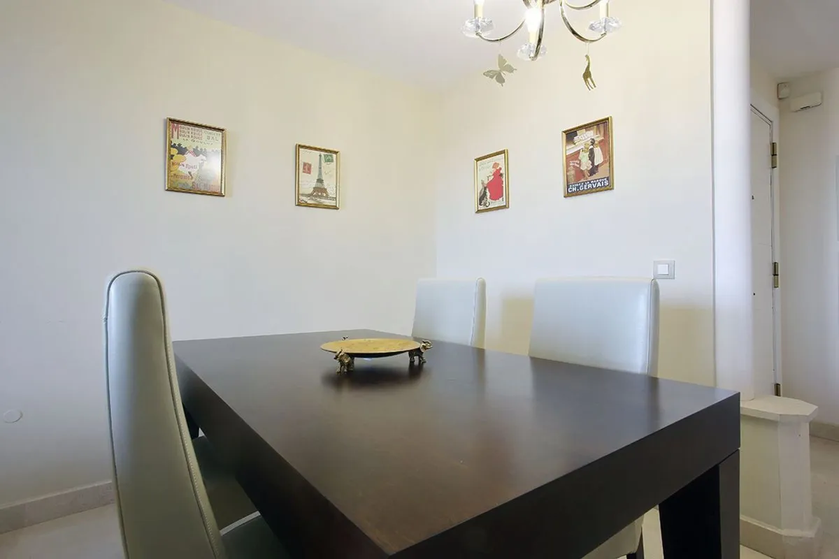 569da594-fa01-4204-b449-10e63d0cd735