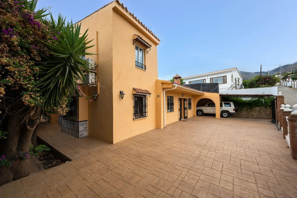 64900487-60f4-4bfe-aebb-299d27e6a8ba