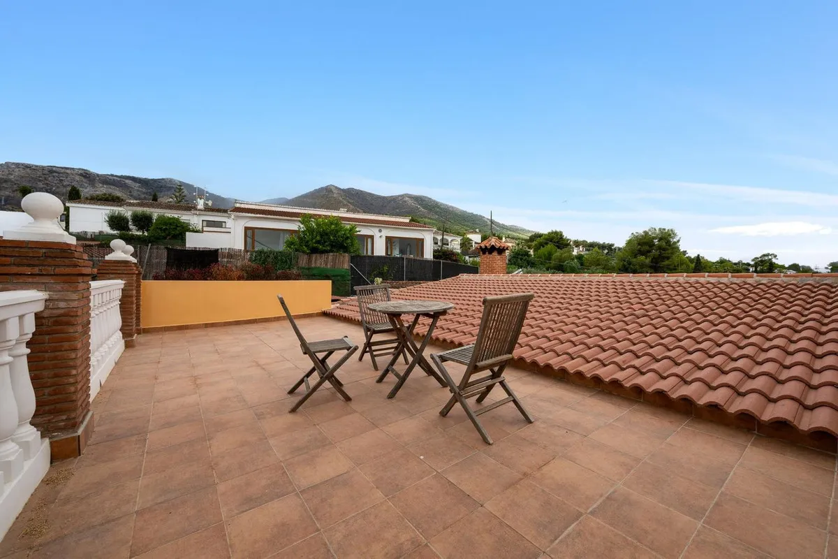 a35d3705-e46b-46fa-b5f4-8c7c79d6bdf9