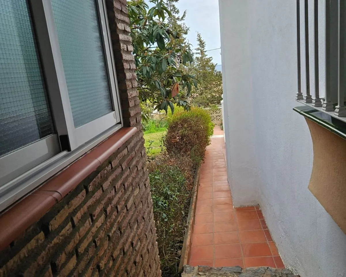 ac0c06d2-eaf0-42d3-9907-ca570356af6a