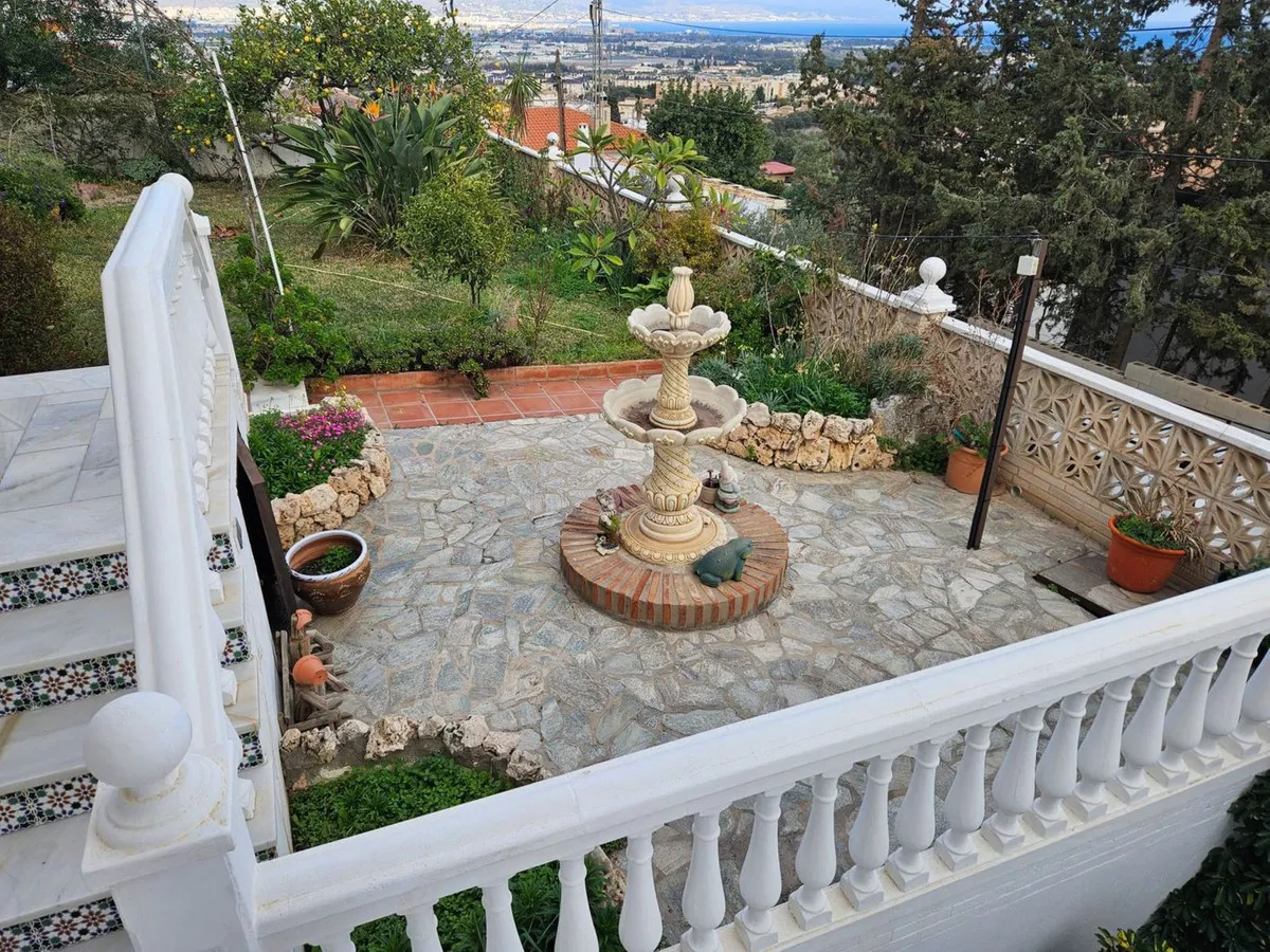 eb6a8300-c386-4b4f-8de8-92c3f67e8da7