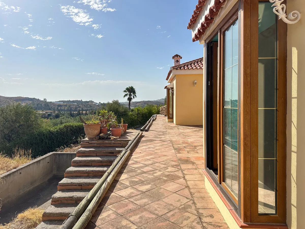 25aade22-5fb0-4f3f-aaae-5276cdbdb643