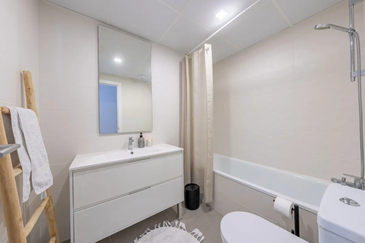 53df5e87-9a2b-41f2-9bd1-2c17ea14472c