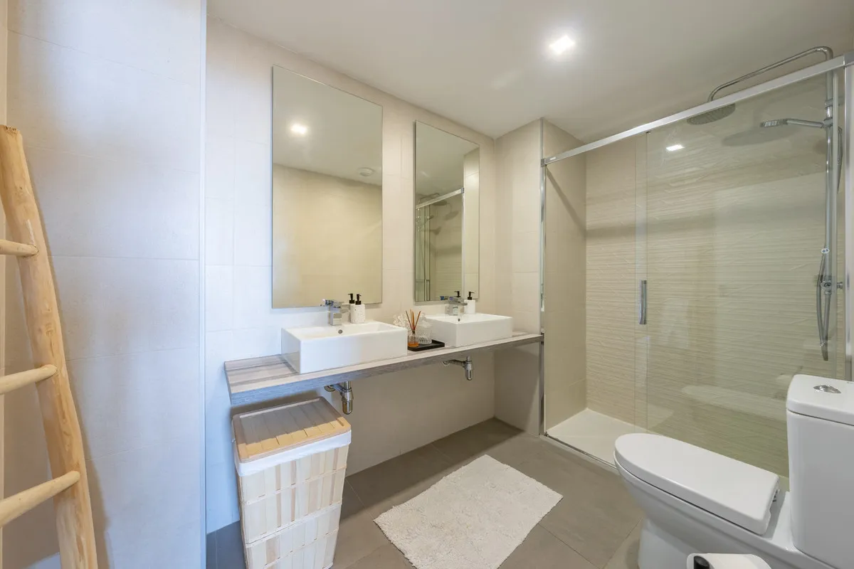 d07b4ce9-dac9-4253-a102-7c9eccc5aa19