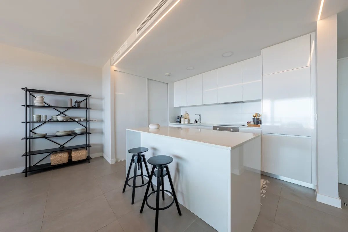 d0831943-cb9b-456a-b5cc-1519e259d1d5