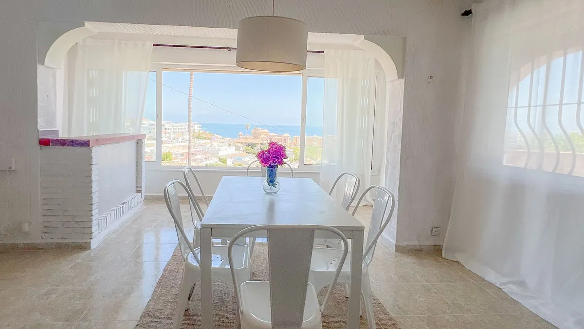 0c8f7077-44ff-469e-a1d5-0a00bf8b5267