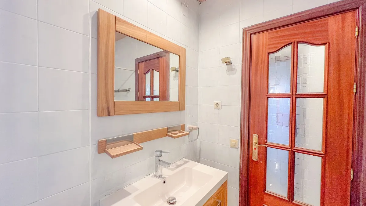 1db9e58d-0878-4562-9b45-a0b7d6ea855d