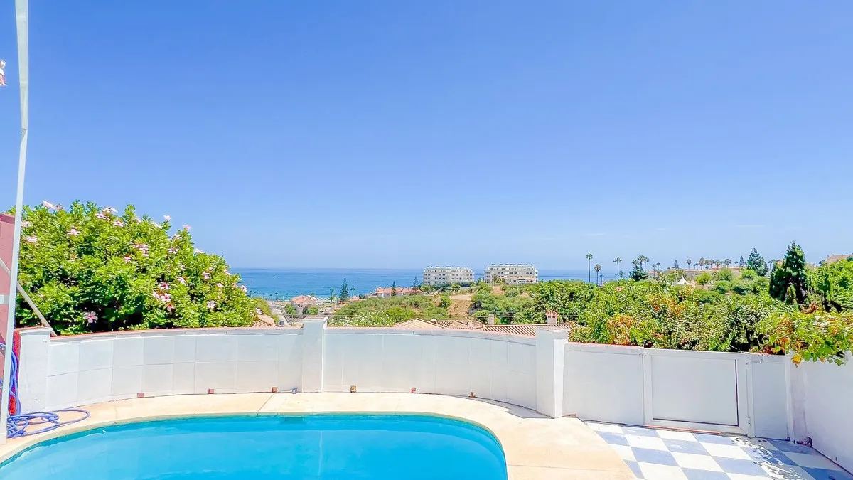 39f2a01f-83b4-4c51-861e-6cd8aab09f9e