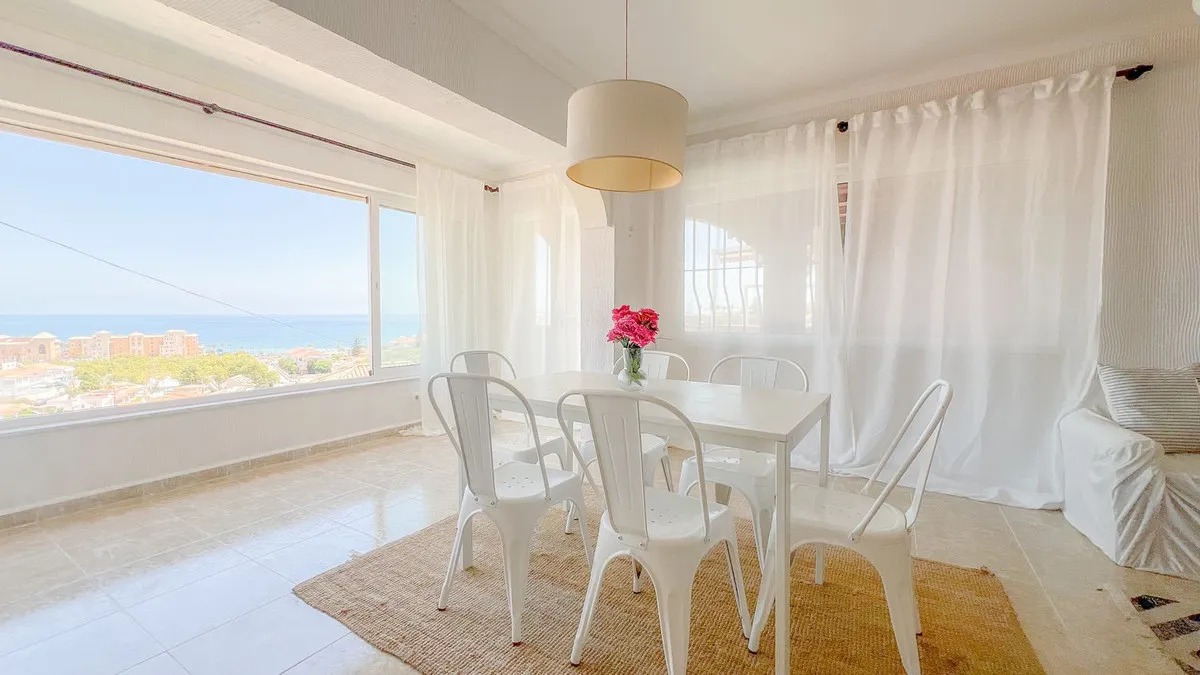 552096d5-a66b-4fe0-884c-f971c273d0dd