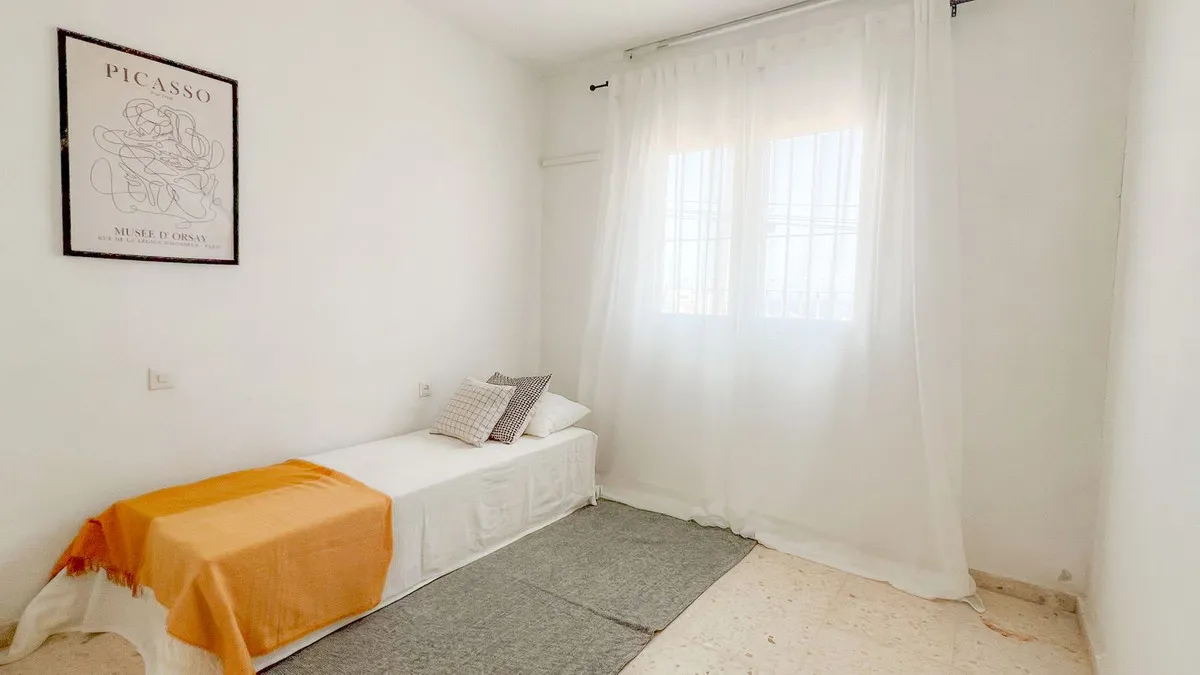 6dddd75e-9241-48c7-94e8-b19a3f136797