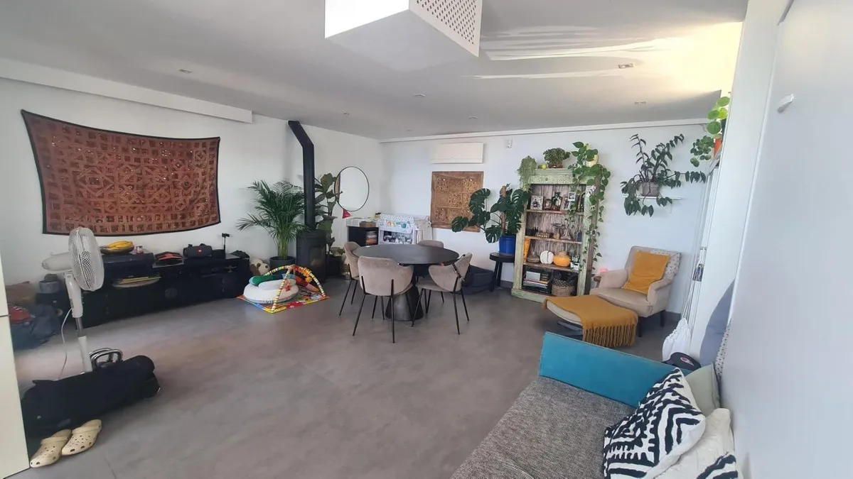 d7281aa5-fd3a-4cbd-a4ae-9aa807751b73