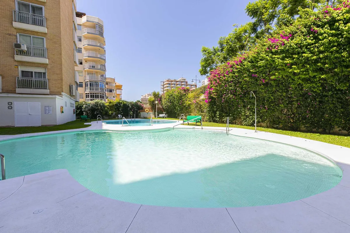 cd4f48e2-2f36-4ea4-8d2d-1740f85ee43e