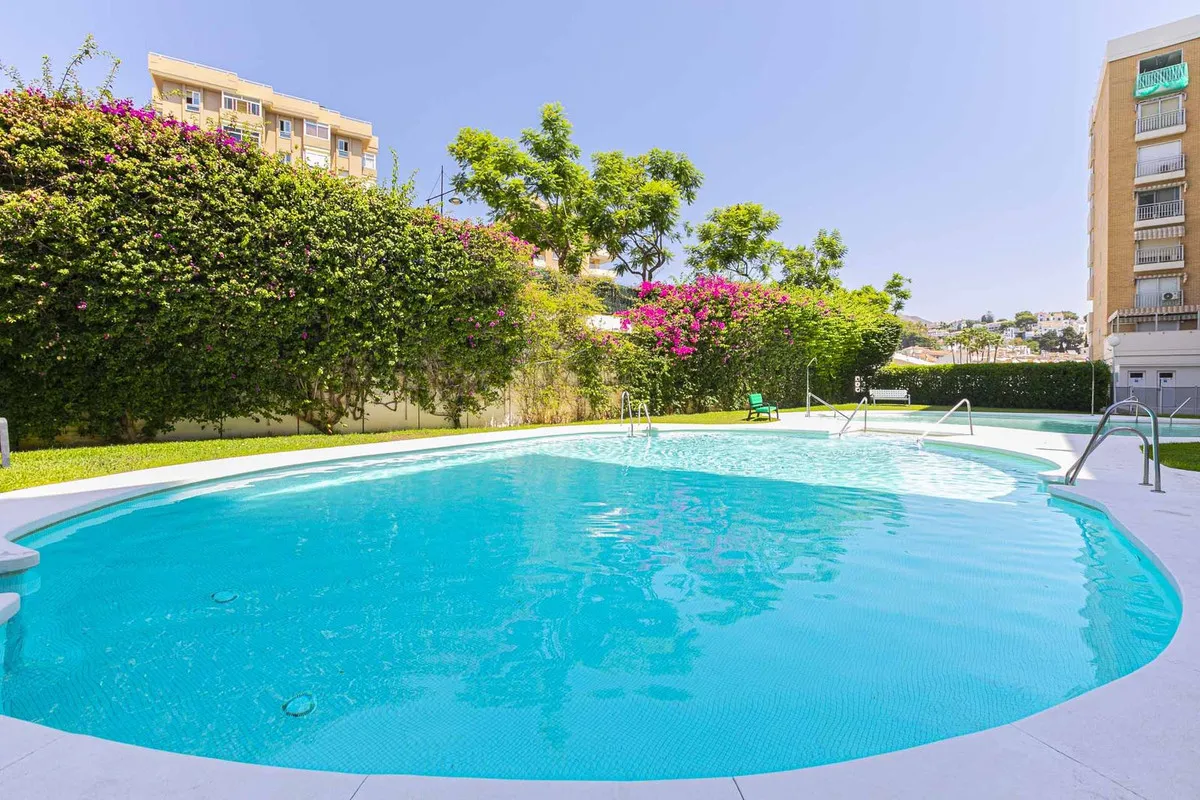 fc0fd145-53fd-4bd5-b97b-740af46e86a1