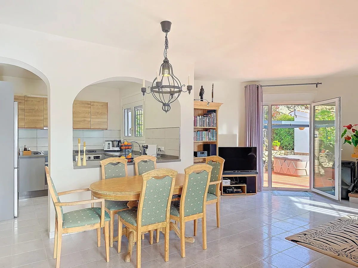 174b10c9-62ef-4141-8d7d-1af9ebddd3d7