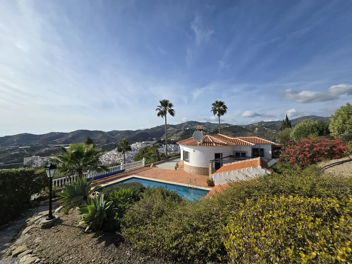 6db4a22c-f56c-4a35-ae22-1eac8e9fc80f