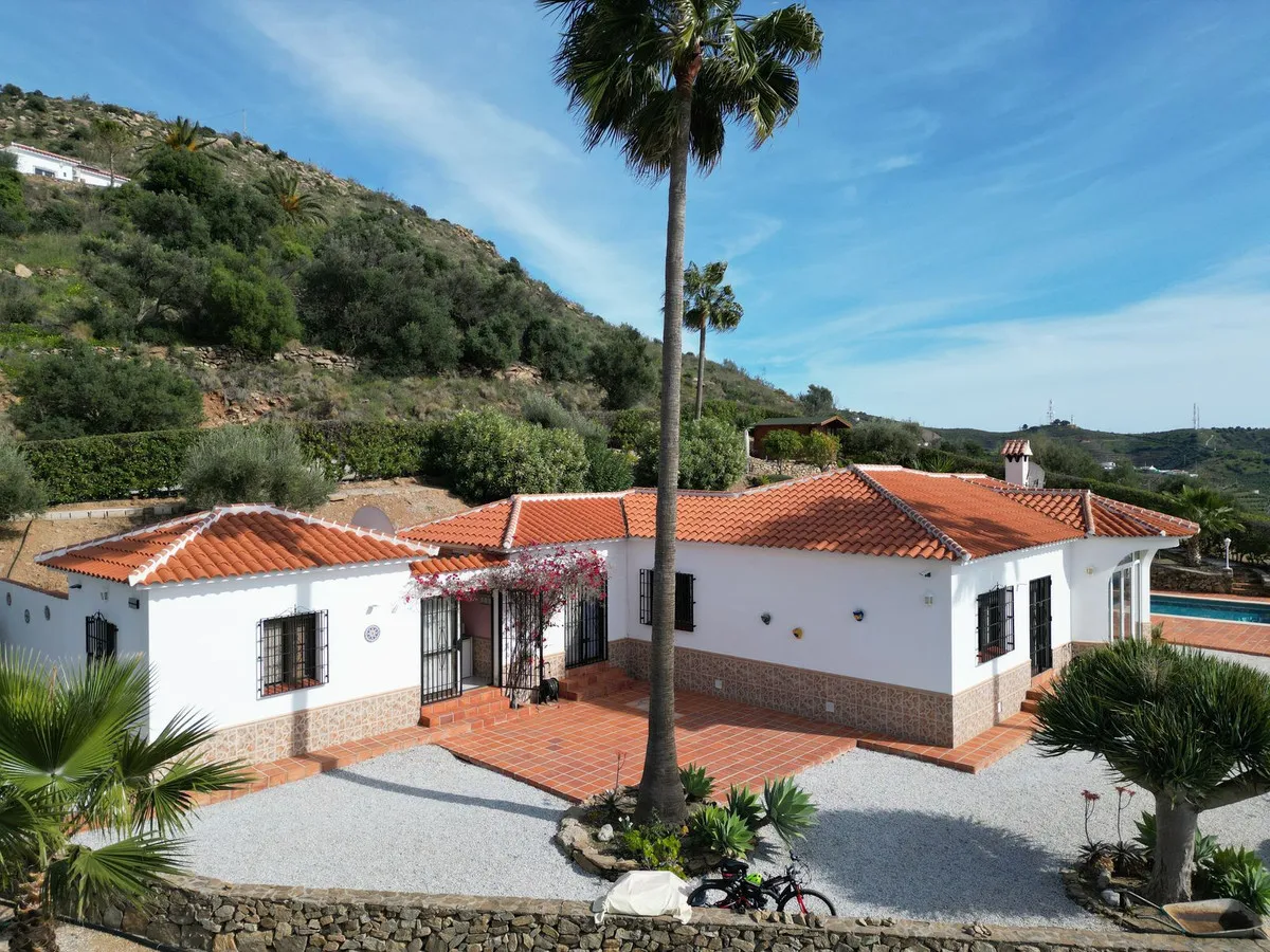 7f4f642f-c63e-4f39-952c-86d2a92a7efc